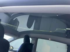 Tesla Model Y Long Range All-Wheel Drive - ფოტო 5