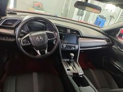 Honda Civic Hatchback 220 Turbo CVT Trendy Control - фото 2