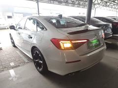 Honda Civic 240TURBO CVT Sport Edition - photo 4