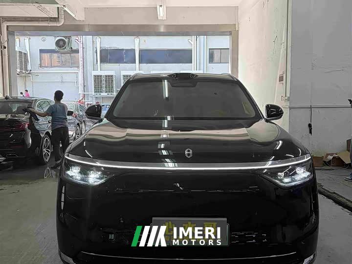 AITO M8 Extended Range Ultra 53.4kWh 6-Seater with 192-Channel LiDAR - автомобиль из Китая