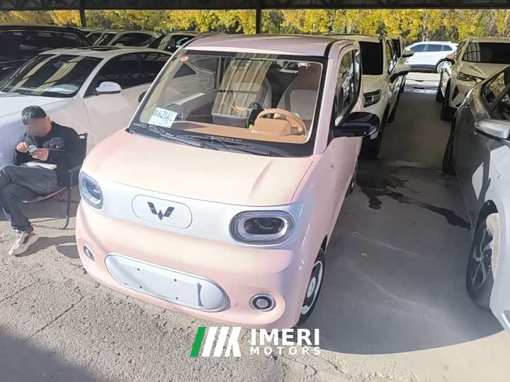 Wuling Hongguang MINIEV Third Generation 215km Youth Edition