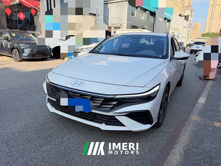 Hyundai Elantra 1.5L CVT LUX Prestige Edition - автомобиль из Китая