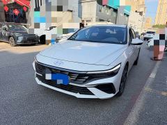 Hyundai Elantra 1.5L CVT LUX Prestige Edition - фото 1