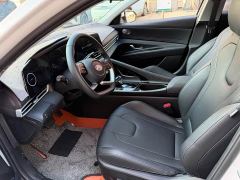 Hyundai Elantra 1.5L CVT LUX Prestige Edition - фото 4