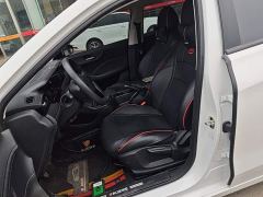 SAIC MG i5 1.5L Manual Comfort Edition - photo 14