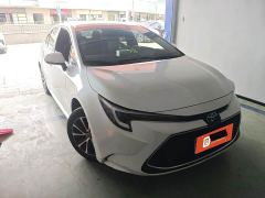 Toyota Corolla 1.8L CVT Luxury - фото 2
