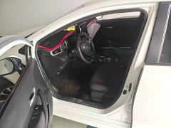 Toyota Corolla 1.8L CVT Luxury - фото 3