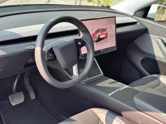Tesla Model Y Rear-Wheel Drive - фото 13
