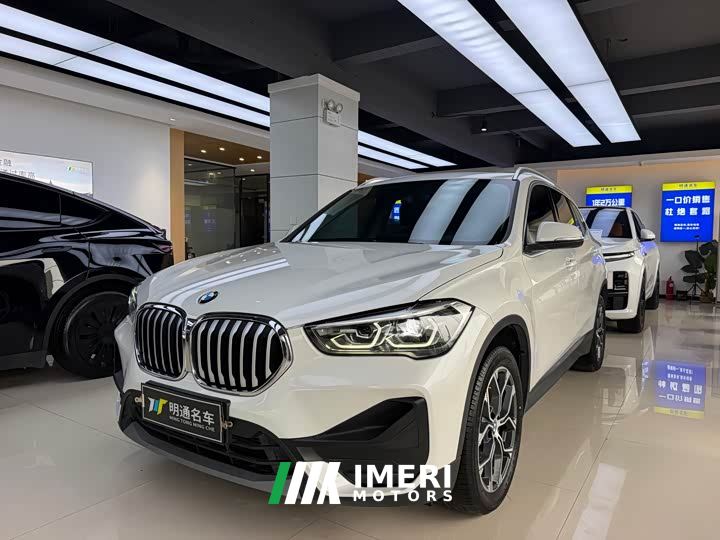 BMW X1 sDrive25Li Leading Edition - автомобиль из Китая