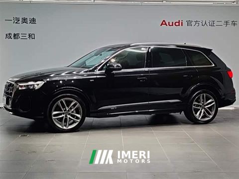 2025 Audi Q7 55 TFSI quattro S line Sport - car from China