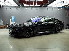 BMW M5 New Energy M5 - фото 1