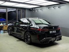BMW M5 New Energy M5 - фото 19