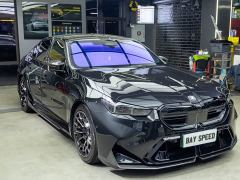 BMW M5 New Energy M5 - фото 4