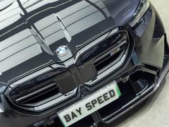 BMW M5 New Energy M5 - фото 9