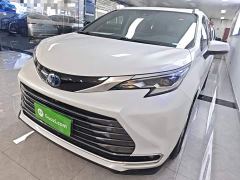 Toyota Sienna 2.5L Hybrid Premium Edition - photo 1
