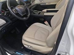 Toyota Sienna 2.5L Hybrid Premium Edition - photo 14