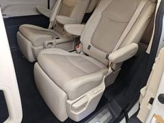 Toyota Sienna 2.5L Hybrid Premium Edition - photo 16