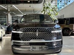 Lincoln Navigator 3.5T Presidential Edition - ფოტო 1