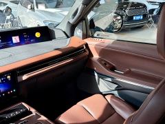 Lincoln Navigator 3.5T Presidential Edition - ფოტო 15