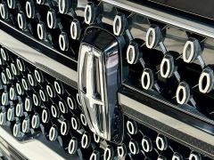 Lincoln Navigator 3.5T Presidential Edition - ფოტო 4