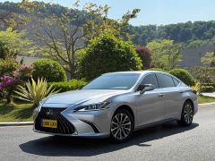 Lexus ES 200 Excellence Edition - ფოტო 3