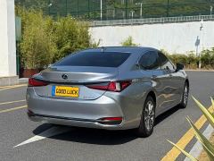 Lexus ES 200 Excellence Edition - ფოტო 6