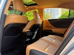 Lexus ES 200 Excellence Edition - ფოტო 9