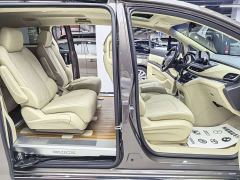 Buick GL8 Land Executive Cabin 652T Luxury - фото 11