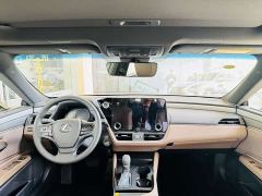Lexus ES 200 Premium Edition - ფოტო 3