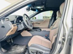 Lexus ES 200 Premium Edition - ფოტო 5