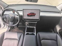 Tesla Model Y Rear-Wheel Drive - ფოტო 5