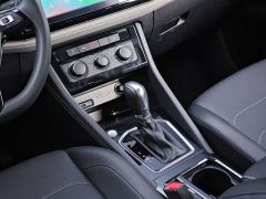 Volkswagen Jetta VS5 280TSI Automatic Gloss Glory Edition - ფოტო 13