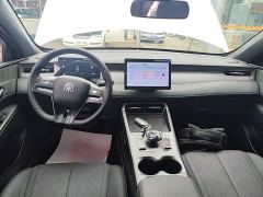 BYD Qin PLUS DM-i Smart Drive Edition 55KM Leading - фото 9