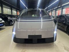 Li Auto MEGA Home Family Edition - фото 1