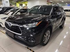 Toyota Highlander 2.5L Intelligent Hybrid AWD Luxury 7-Seater - фото 1