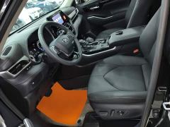 Toyota Highlander 2.5L Intelligent Hybrid AWD Luxury 7-Seater - фото 14