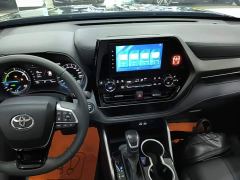 Toyota Highlander 2.5L Intelligent Hybrid AWD Luxury 7-Seater - фото 9