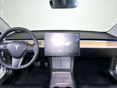 Tesla Model 3 Rear-Wheel Drive - ფოტო 9