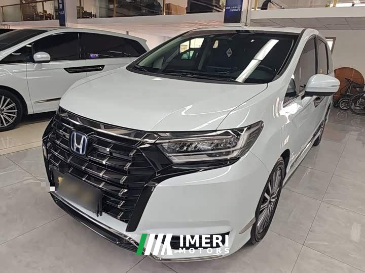 Honda Odyssey 2.0L e:HEV Luxury - автомобиль из Китая