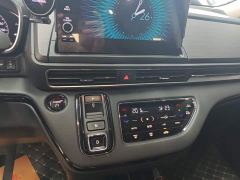 Honda Odyssey 2.0L e:HEV Luxury - фото 12