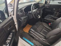 Honda Odyssey 2.0L e:HEV Luxury - фото 15