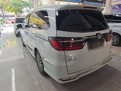 Honda Odyssey 2.0L e:HEV Luxury - фото 4