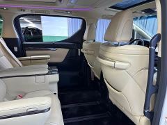 Toyota Vellfire Crown Hybrid 2.5L HV Luxury Edition - фото 16