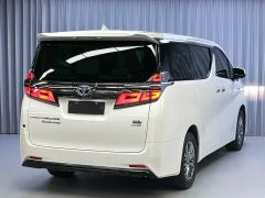 Toyota Vellfire Crown Hybrid 2.5L HV Luxury Edition - фото 6