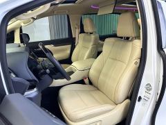 Toyota Vellfire Crown Hybrid 2.5L HV Luxury Edition - фото 8