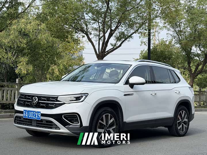 Volkswagen Taos 330TSI FWD R-Line High Performance Edition - автомобиль из Китая