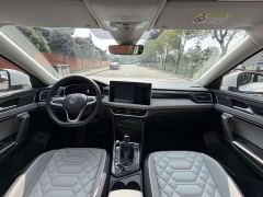 Volkswagen Taos 330TSI FWD R-Line High Performance Edition - фото 5