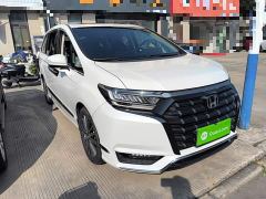 Honda Odyssey 2.0L e:HEV Luxury - ფოტო 3