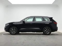 Volkswagen Touareg 3.0TSI Sharp Enjoyment Edition Jet Black Sport Package - photo 6