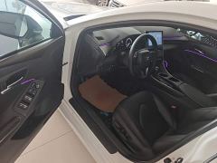 Toyota Avalon 2.0L Luxury - photo 15